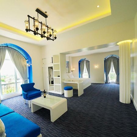Hotel Carlito Tagaytay Tagaytay City Buitenkant foto
