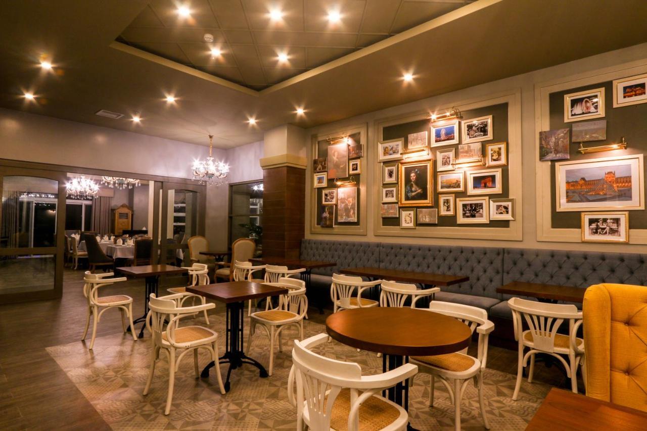 Hotel Carlito Tagaytay Tagaytay City Buitenkant foto