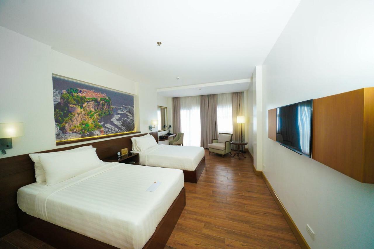 Hotel Carlito Tagaytay Tagaytay City Buitenkant foto
