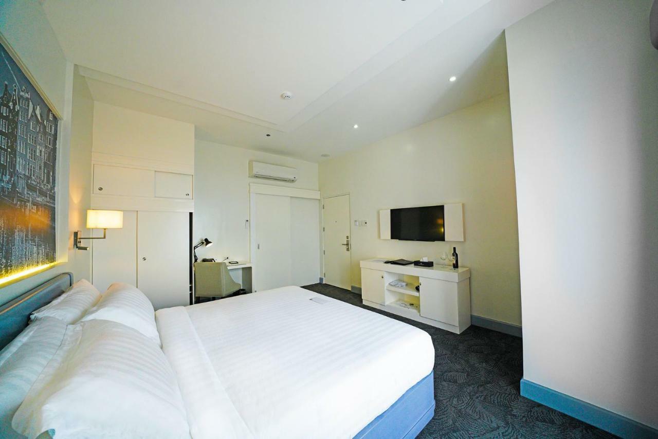 Hotel Carlito Tagaytay Tagaytay City Buitenkant foto