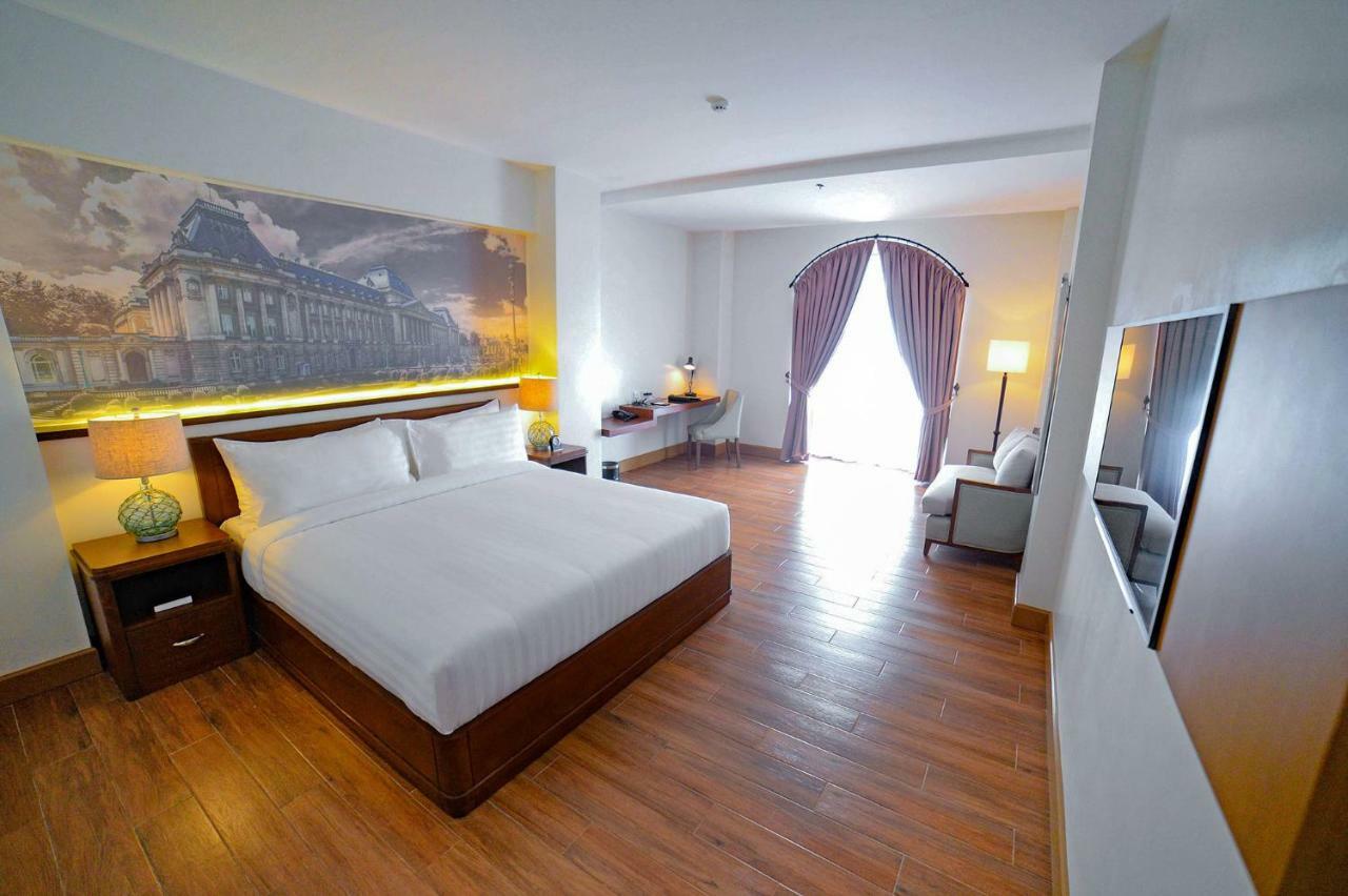 Hotel Carlito Tagaytay Tagaytay City Buitenkant foto